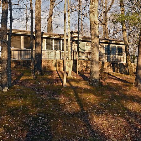 Lake Cumberland State Resort Park Jamestown Exterior photo